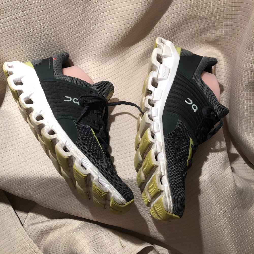 On Running Cloudswift Men Charcoal Gray And Yello… - image 3